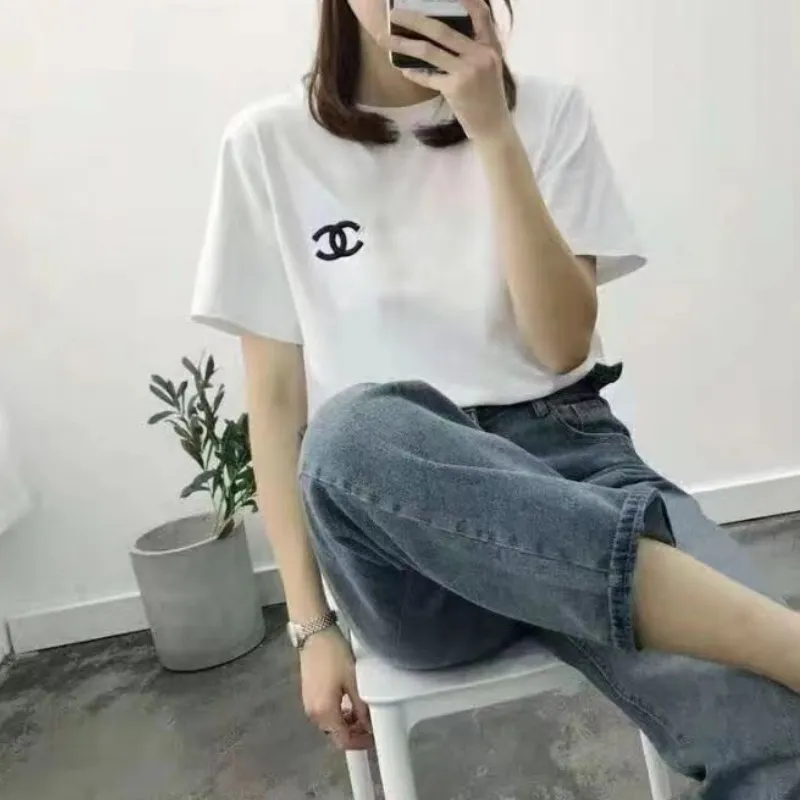 ホワイト
