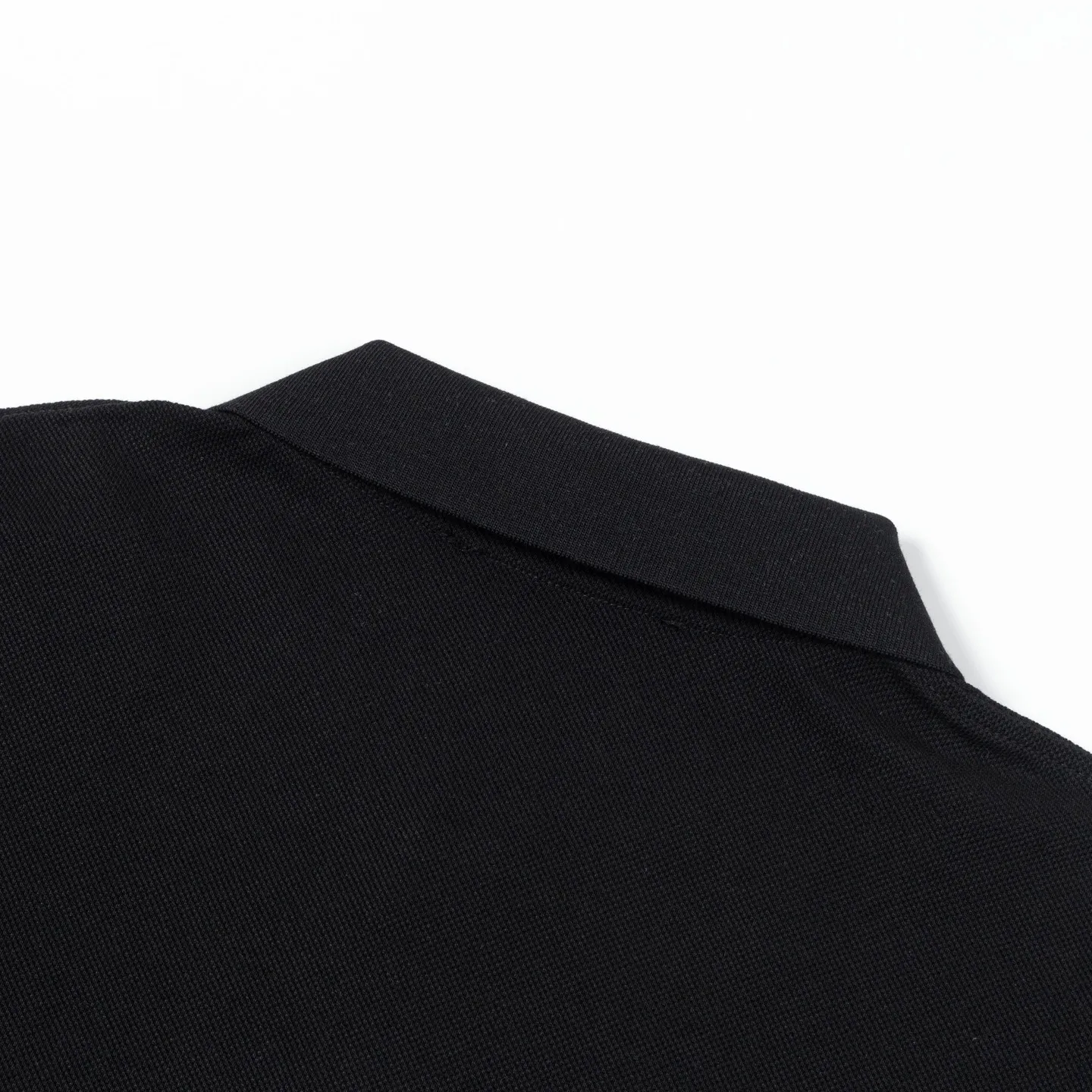 『S-2XL』サイド 赤 ストライプ レター プリント カスタム 三角 レザー パッチ ロゴ カジュアル ポロシャツ 半袖